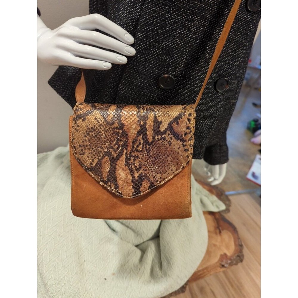 Stuart Weitzman brown Leather Snakeskin Crossbody purse. Vintage.